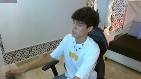 damian_tay online show from April 2026 11:37:01 AM