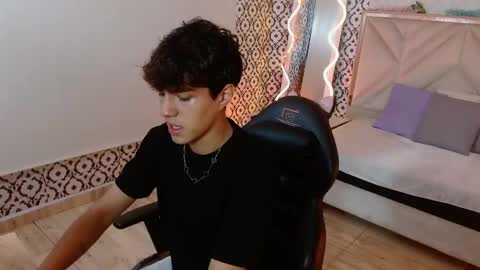 damian_tay online show from April 2026 11:35:01 AM