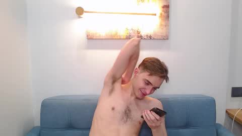 Snapshot of damiano_skinny chatting on March 2025 12:26:02 AM my show from 300-1000 UTC online show from March 2025 12:26:02 AM