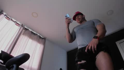 INSTAGRAM  DAMMIANMILLEROFICIAL online show from April 2026 03:17:02 PM