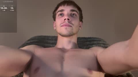 Snapshot of damondurden chatting on September 2025 03:37:01 PM jim online show from September 2025 03:37:01 PM