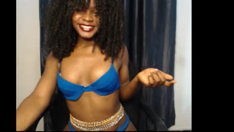 leah online show from December 2025 05:53:01 PM