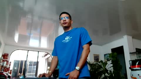 Snapshot of damyan_2003 chatting on July 2026 03:03:01 PM damyan_2003 online show from July 2026 03:03:01 PM