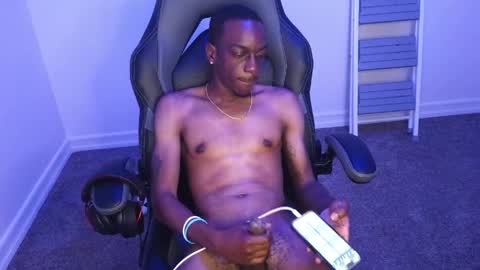 dan172139 online show from April 2026 05:19:02 AM