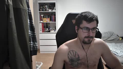 Snapshot of dan_the_man405 chatting on January 2025 09:05:02 PM King Dan online show from January 2025 09:05:02 PM