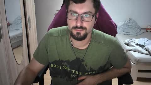 Snapshot of dan_the_man405 chatting on October 2025 08:05:02 PM King Dan online show from October 2025 08:05:02 PM