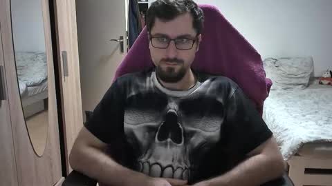 Snapshot of dan_the_man405 chatting on October 2025 07:00:01 PM King Dan online show from October 2025 07:00:01 PM