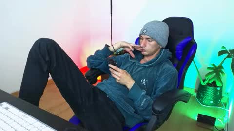 Dan and Noah online show from November 2025 03:49:01 PM