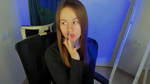 Dana online show from October 2025 08:13:02 PM