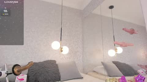    online show from April 2026 09:49:02 PM