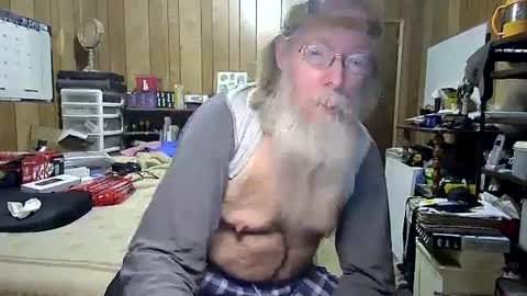 Snapshot of danagm chatting on January 2025 04:18:02 PM Dana online show from January 2025 04:18:02 PM