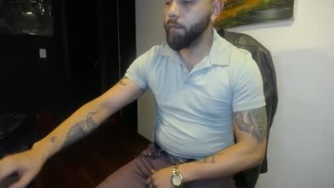 danbury online show from November 2025 04:47:01 AM