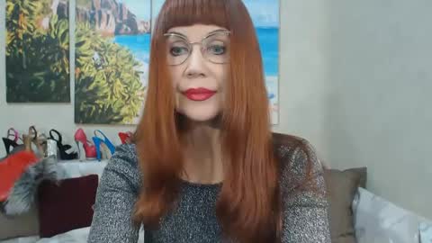 Snapshot of danceglory chatting on December 2024 03:44:01 PM Danceglory online show from December 2024 03:44:01 PM