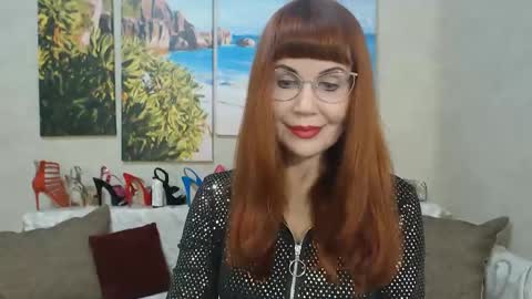 Snapshot of danceglory chatting on February 2025 12:46:02 PM Danceglory online show from February 2025 12:46:02 PM