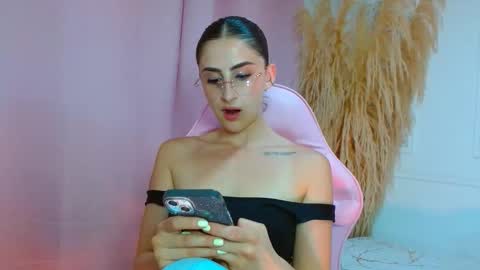 Danella Houston online show from April 2026 08:13:02 PM