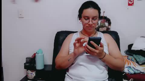 dani y jocelyn online show from December 2024 01:07:02 AM