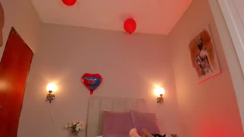 Snapshot of dani_skinny_ chatting on February 2025 12:21:01 PM Hi I am Dani online show from February 2025 12:21:01 PM