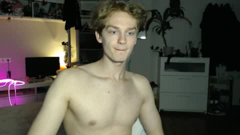 Snapshot of daniel_yumm chatting on May 2026 10:56:02 AM Daniel online show from May 2026 10:56:02 AM