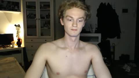 Snapshot of daniel_yumm chatting on June 2026 08:14:02 PM Daniel online show from June 2026 08:14:02 PM
