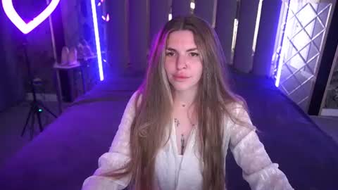 danielareign online show from June 2026 12:36:01 PM