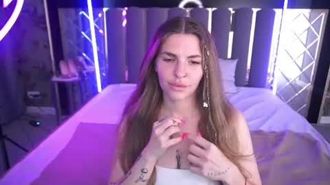 danielareign online show from June 2026 12:41:02 PM