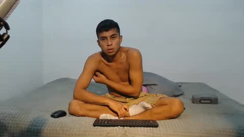 danielitopapii online show from February 2025 06:40:01 AM