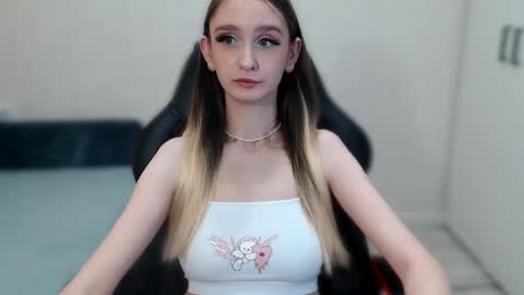 Daniella Martin online show from February 2025 10:15:01 AM