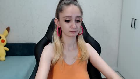 Daniella Martin online show from February 2025 04:09:02 AM