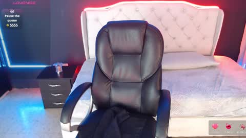 Danielle Smith online show from March 2025 02:30:02 AM