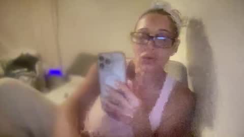 daniellealexa online show from June 2026 02:23:02 AM