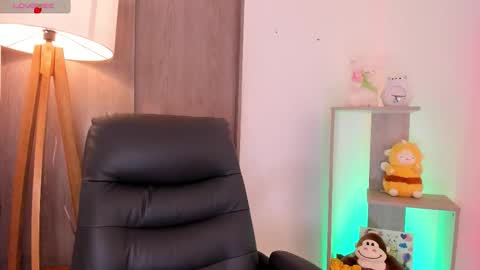 Danielle Rose online show from November 2025 11:03:01 PM