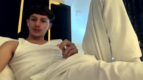 Snapshot of daniels_cruz chatting on January 2025 10:15:02 PM Daniels Cruz online show from January 2025 10:15:02 PM