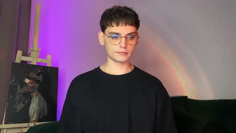 danieltuckerr online show from April 2026 08:22:02 PM