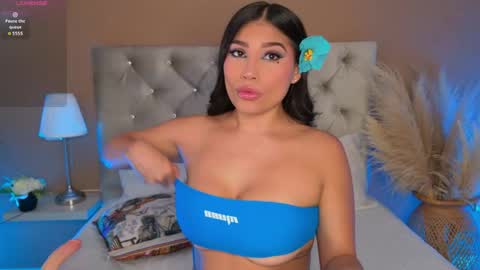 Snapshot of daniileon_ chatting on May 2026 10:29:01 PM Dani Leon online show from May 2026 10:29:01 PM