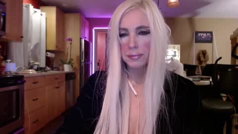 DanikaWhite69 online show from December 2024 08:09:02 AM