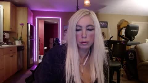 DanikaWhite69 online show from December 2024 07:45:02 AM