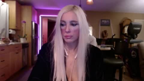 DanikaWhite69 online show from December 2024 11:19:02 AM