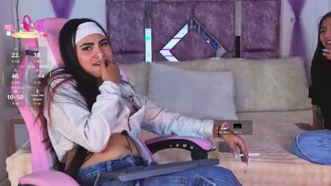 Danilu and Eva online show from December 2025 07:11:01 PM