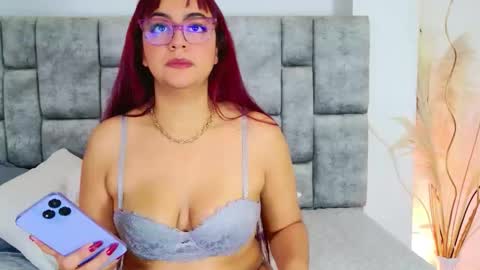 daninianderson online show from January 2026 02:50:01 AM