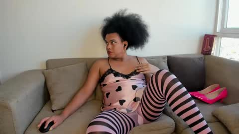 Snapshot of danisweet_ chatting on May 2026 09:09:02 PM dani online show from May 2026 09:09:02 PM