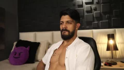 Dann saenz online show from February 2025 10:21:02 PM