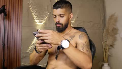 Snapshot of dann_saenz chatting on May 2026 01:40:01 PM Dann saenz online show from May 2026 01:40:01 PM