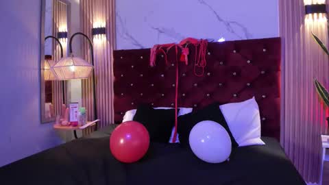 Danna  online show from February 2026 08:16:01 PM