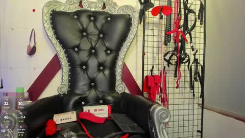 Danna  online show from March 2026 11:43:02 PM