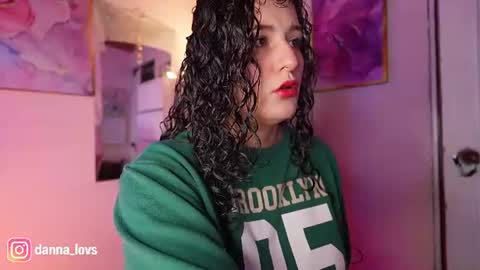 Danna Lovs online show from July 2026 10:17:02 AM
