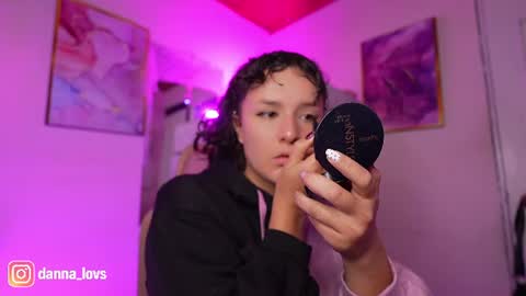 Danna Lovs online show from July 2026 11:19:02 AM