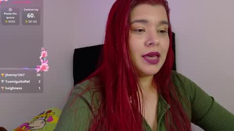 Snapshot of danna_luu chatting on June 2026 07:03:01 AM Danna online show from June 2026 07:03:01 AM