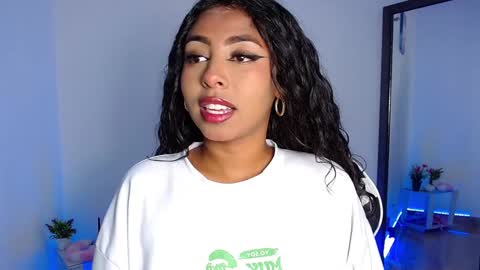 Danna online show from December 2024 11:38:01 AM