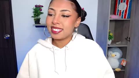 Danna online show from November 2025 11:36:02 AM