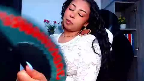 Danna online show from June 2026 02:32:01 PM